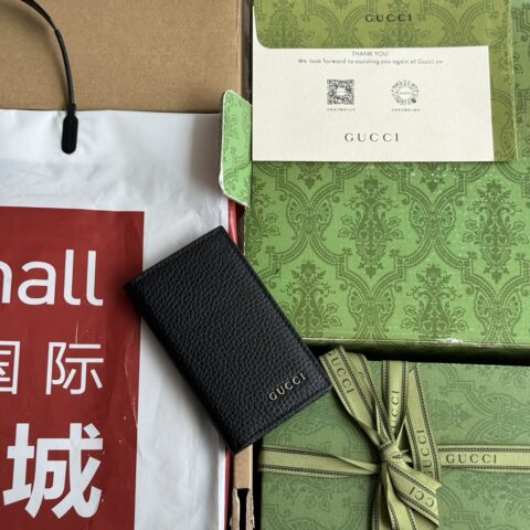 Gucci 黑色皮革长款卡片夹 型号：771159
