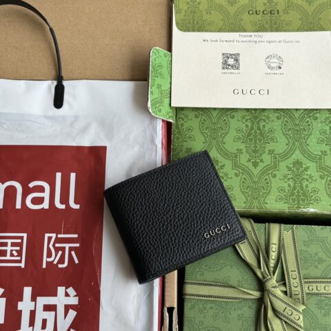 Gucci黑色皮革双折钱包 型号：771148