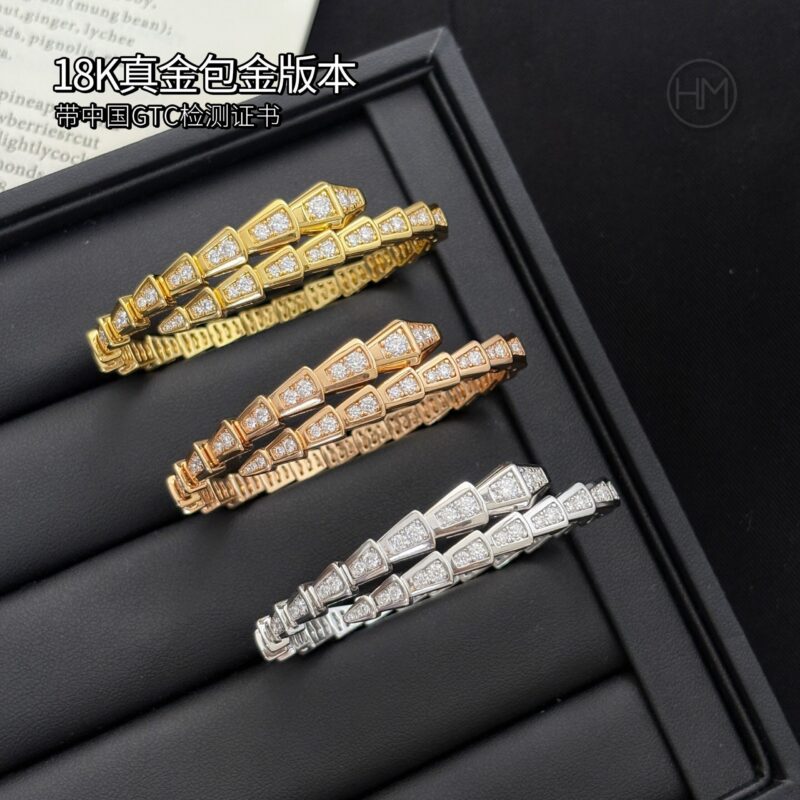 18K真金包金版本BVLGARI 宝格丽 Serpenti Viper系列 单圈满钻手镯