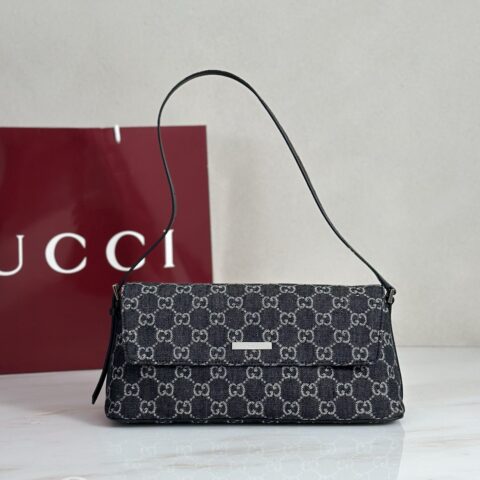 Gucci 款号874744 新克牛
