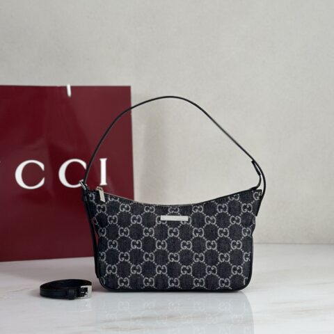 Gucci 款号874743 新克牛