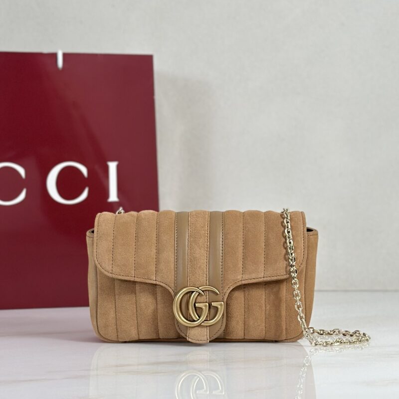 Gucci 款号A006X1 沙色反绒