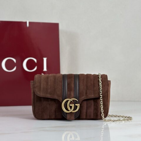 Gucci 款号A006X1 深棕反绒