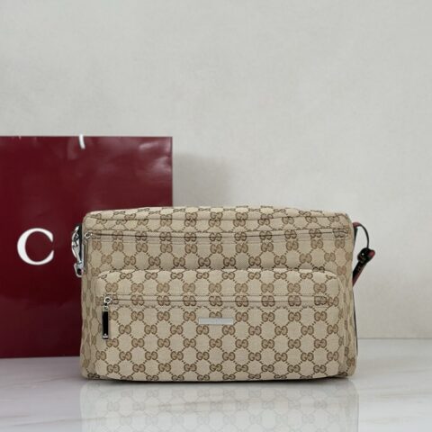 Gucci 款号875377 浅杏布