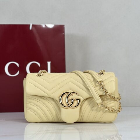 Gucci 款号837267 浅黄