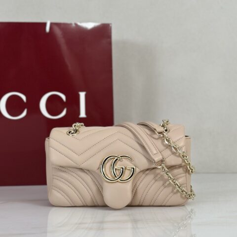 Gucci 837280 浅粉