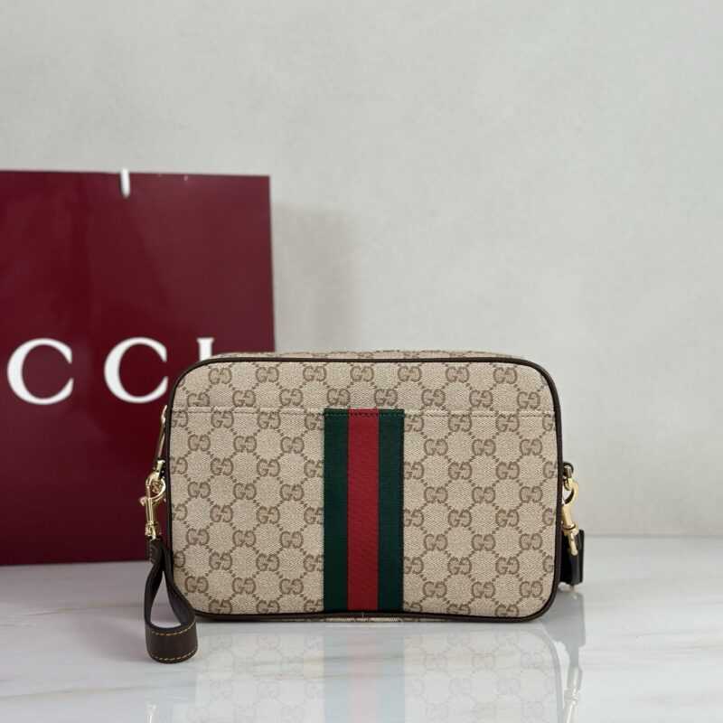 Gucci 款号A006ZN 杏水晶