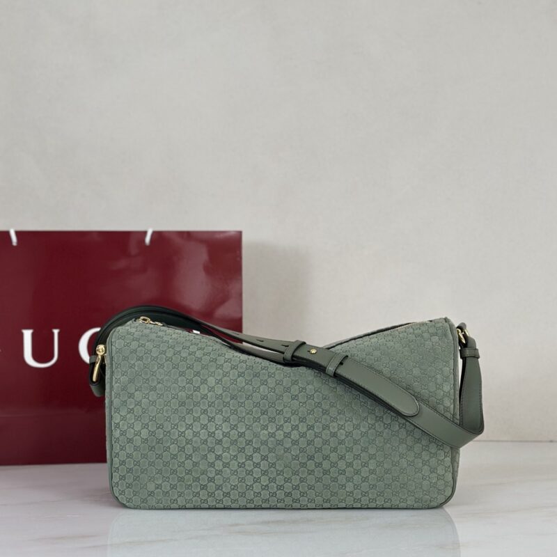 Gucci 款号862530 灰绿反绒压