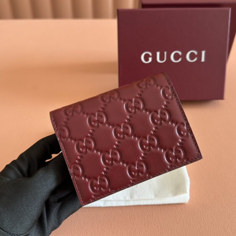 Gucci 安可拉红(Rosso Ancora)GG印花压纹牛皮革 型号:847207
