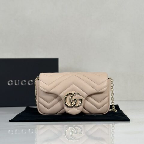 Gucci 款号841290 浅粉