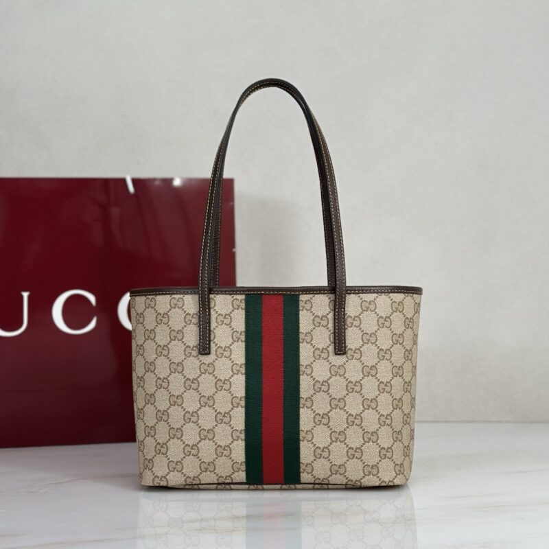 Gucci 款号875236 杏水晶