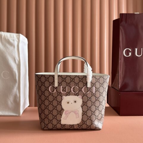 Gucci 猫儿童包 型号：410812