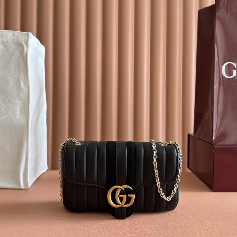 Gucci GG Marmont系列手袋黑色 型号：A006X1