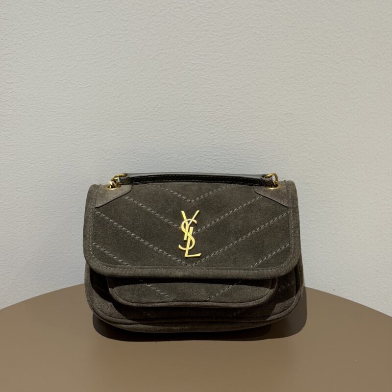 ysl【𝙉𝙞𝙠𝙞-𝟭𝟴𝙘𝙢】 🎗麂皮麝香金标 款号:828736