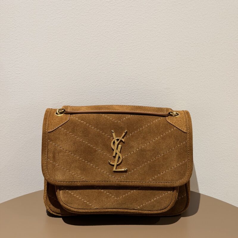 ysl【𝙉𝙞𝙠𝙞-𝟮𝟮𝙘𝙢】 🎗麂皮焦糖金标