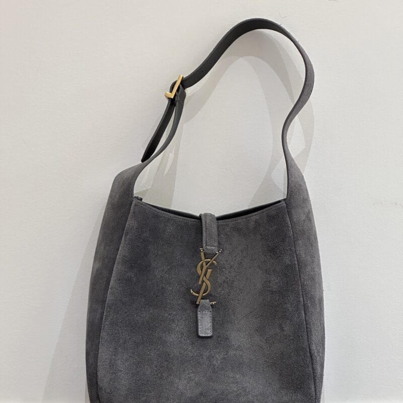 YSL 小号麂皮hobo腋下包都市灰 型号：713938