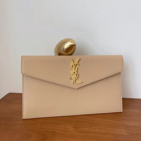 YSL 𝑼𝒑𝒕𝒐𝒘𝒏_鱼子酱手拿包暗米色 型号：565739