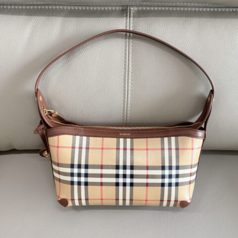 Burberry 新款肩背包House格纹棉 型号5461