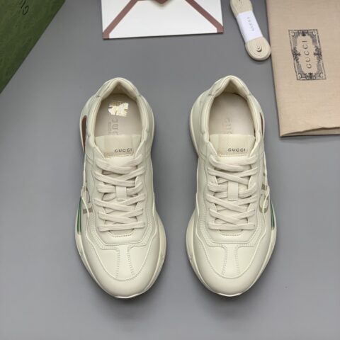 Gucci 男女款复古运动鞋 象牙色皮革复古风格