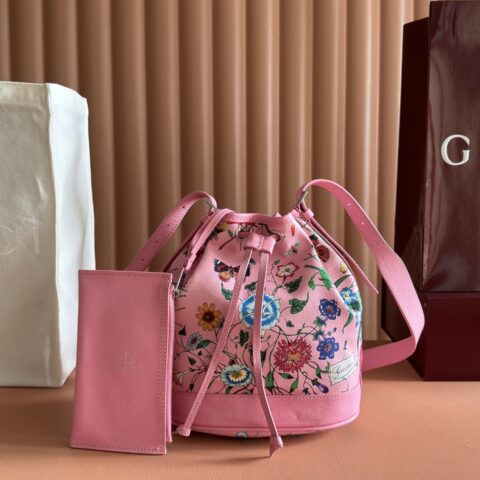 Gucci 多色Gucci Flora涂层帆布水桶包 型号A002GW