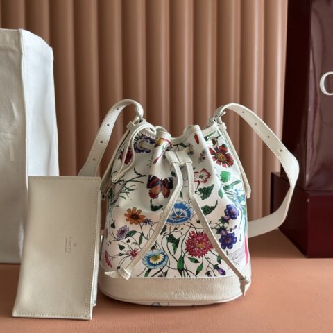 Gucci 多色Gucci Flora涂层帆布水桶包白色 型号A002GW