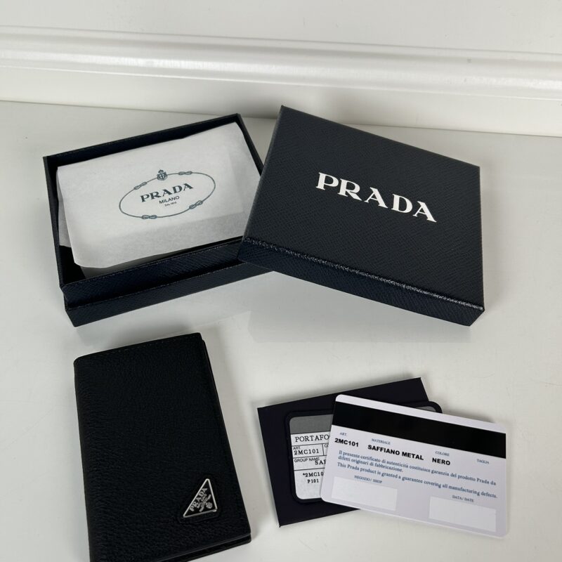 Prada 升级版鹿皮卡夹 男女通用黑色 型号2MC101