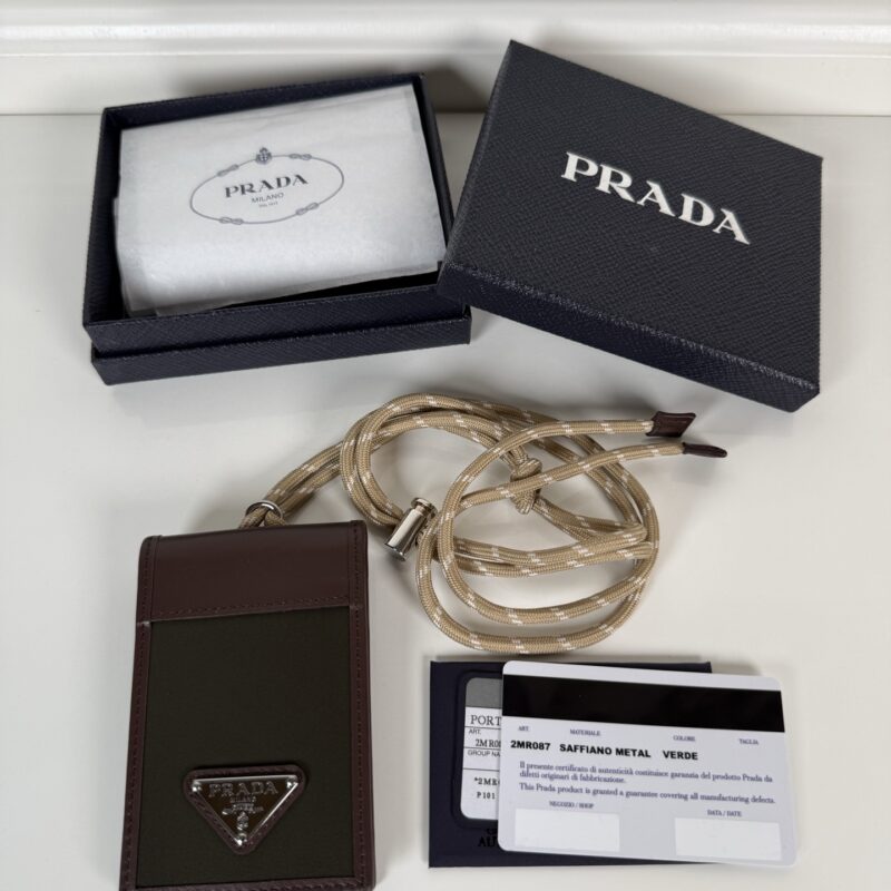 Prada 证件夹/卡夹双用,型号2MR087男女通用款