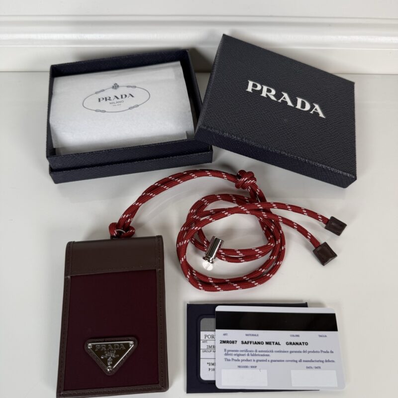 Prada 证件夹/卡夹双用,型号2MR087男女通用款