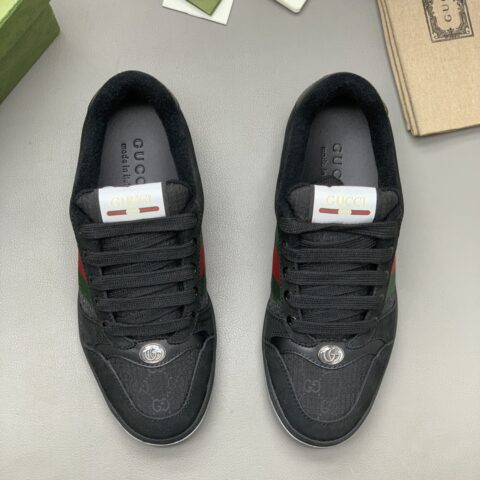 Gucci 最新配色情侣款小脏鞋 采用吸汗毛巾布里细腻柔软