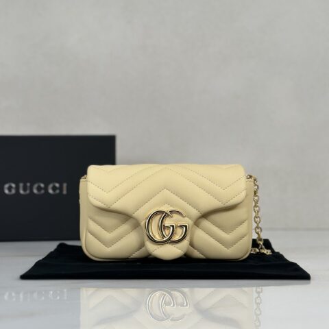 Gucci 迷你链条包浅黄 款号841290