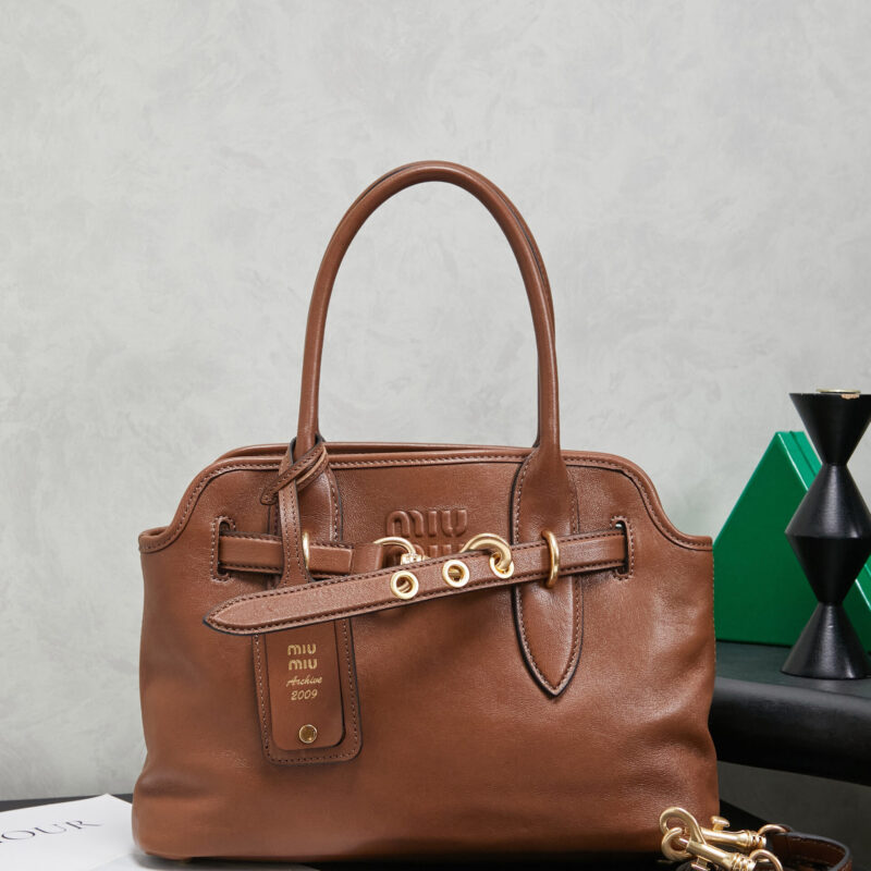 MIUMIU Aventure包袋 5BA292 棕色