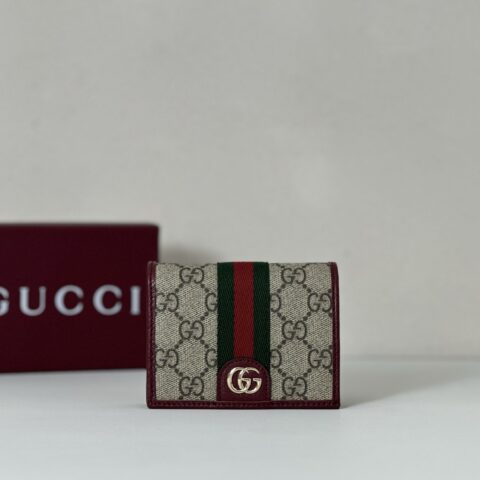Gucci 酒红色短夹钱包 型号838487