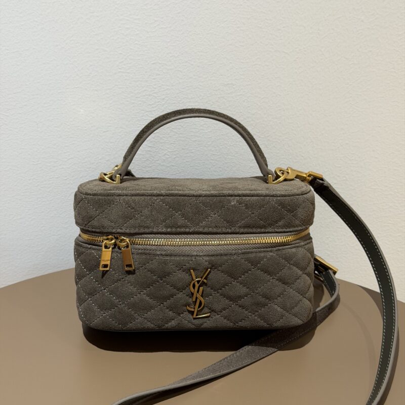YSL 𝗚𝗔𝗕𝗬 𝗩𝗔𝗡𝗜𝗧𝗬迷你麂皮化妆盒包 766731