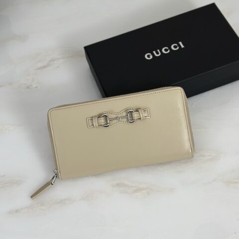Gucci 米色长夹钱包 型号A006YS