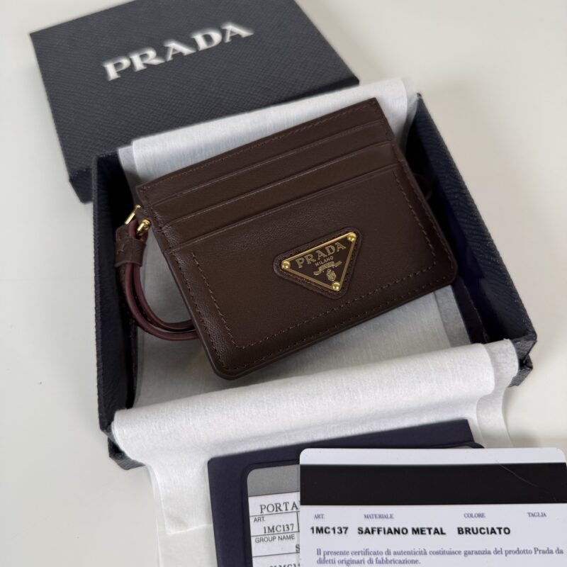 Prada 柔软Nappa羊皮皮革卡片夹深棕色 型号1MC137