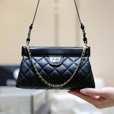 Chanel 26K 链条羊皮hobo包 AP5540