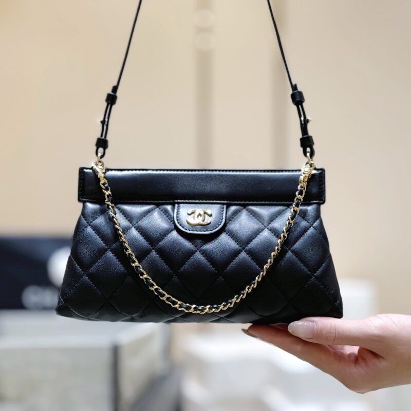 Chanel 26K 链条羊皮hobo包 AP5540