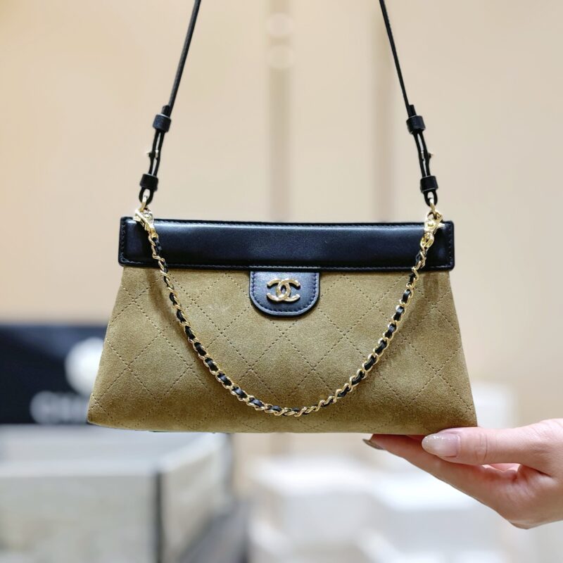 Chanel 26K 链条麂皮hobo包 AP5540