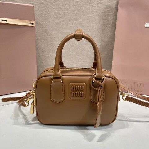 MiuMiu Arcadie保龄球包棕色 型号5BB123