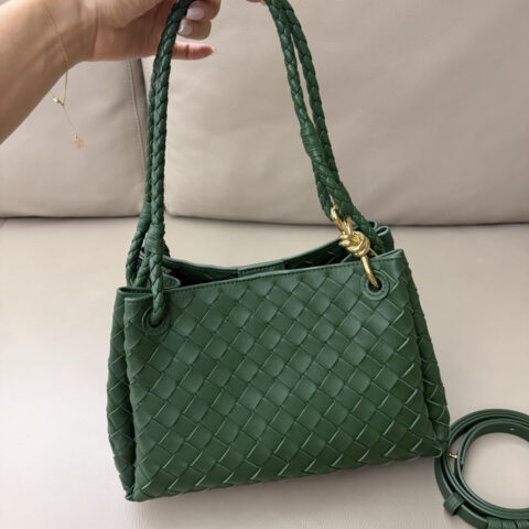 BV 中号Parachute罗勒绿手袋 型号835921