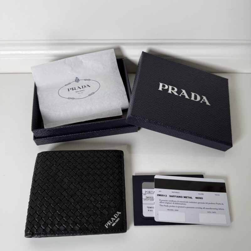 Prada 男士短款钱包黑色 型号2M0513