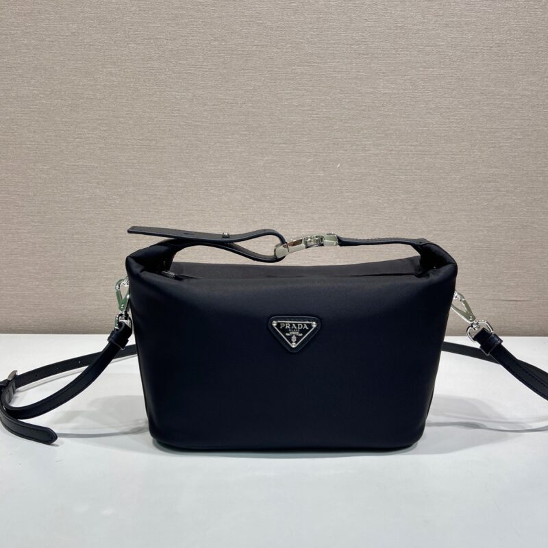 Prada 新品饭盒包插扣五金黑色 型号1BC302A