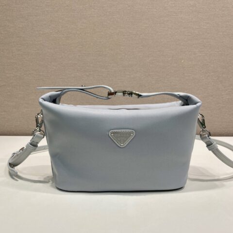 Prada 新品饭盒包插扣五金蓝色 型号1BC302A