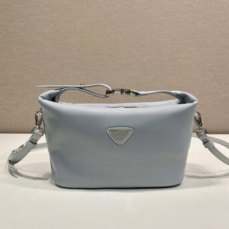 Prada 新品饭盒包插扣五金蓝色 型号1BC302A