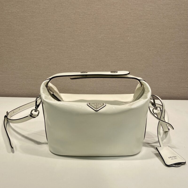Prada 新品饭盒包油腊皮白色 型号1BC306