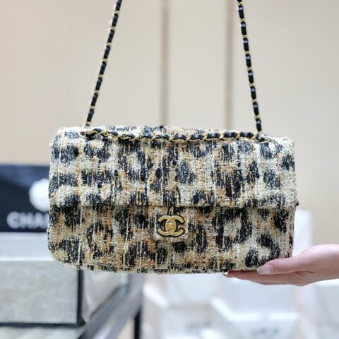 Chanel 限量版豹纹机场包粗花布料 型号AS6281