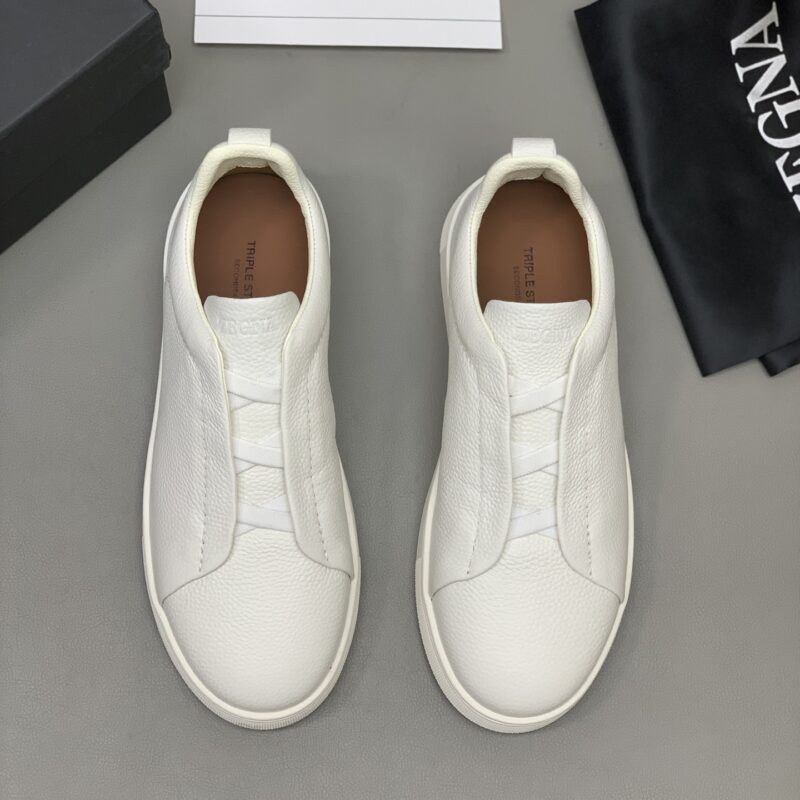 Zegna 男士乐福休闲鞋 采用百搭的低帮款式