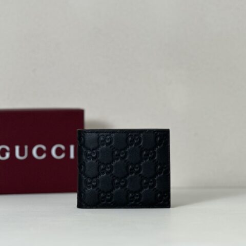 Gucci 克压花短夹钱包 型号850177