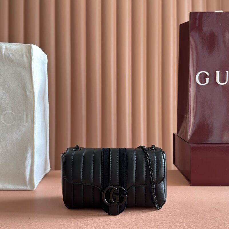 Gucci Marmont系列手袋肩背包黑色小号 型号A006X1