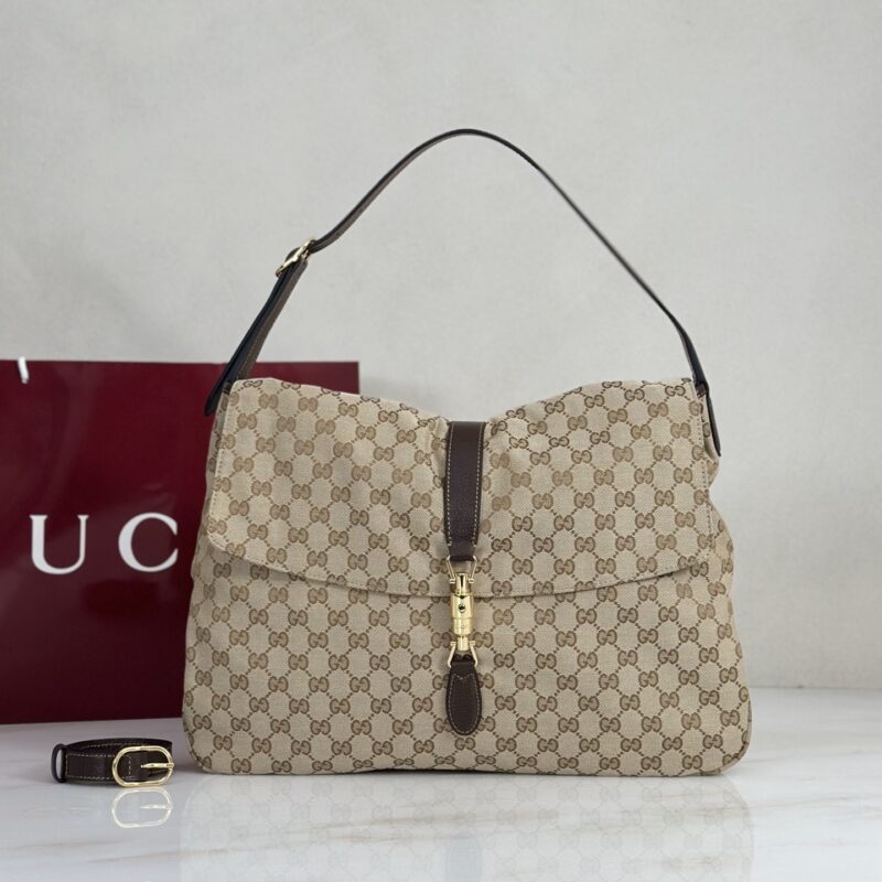 Gucci 浅杏布肩背包 型号A005ZI